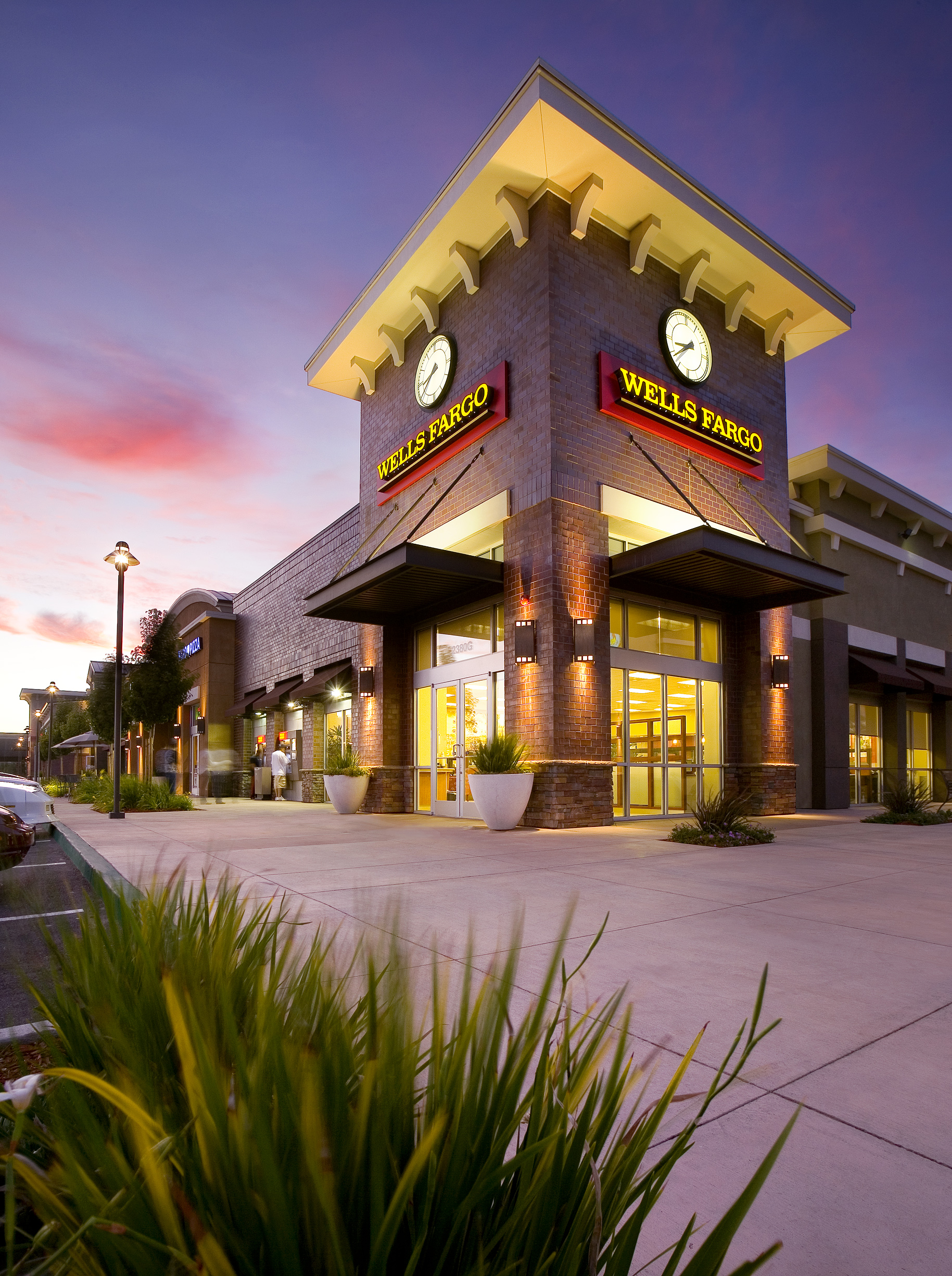 CROSSROADS AT PLEASANT HILL
